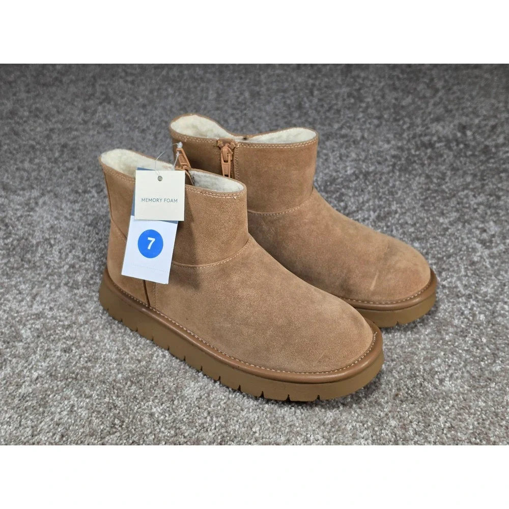 Universal Thread Women Tan May Ankle Boots Memory Foam Faux Fur Lined Size 7 NEW